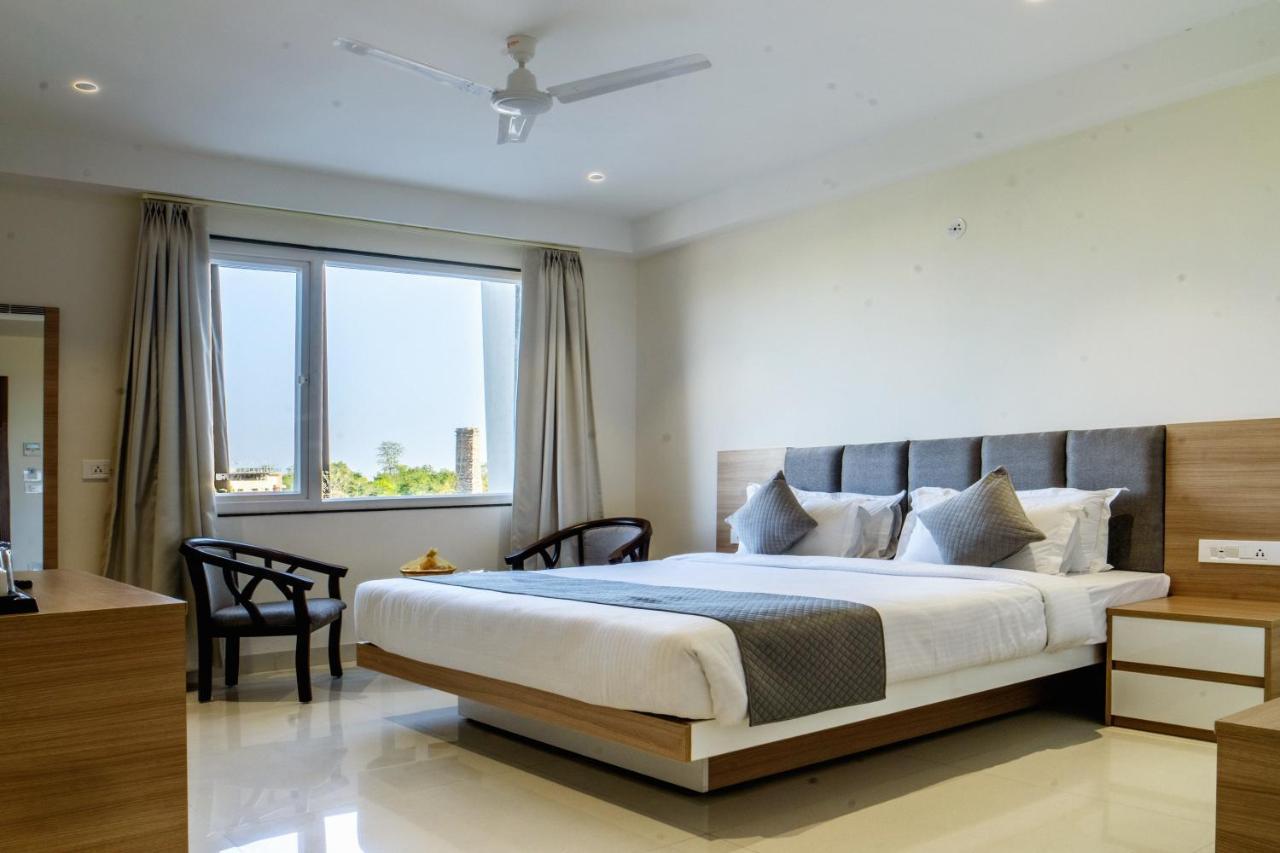 The Mangal View Residency - A Luxury Boutique Business Hotel Udaipur Exterior foto