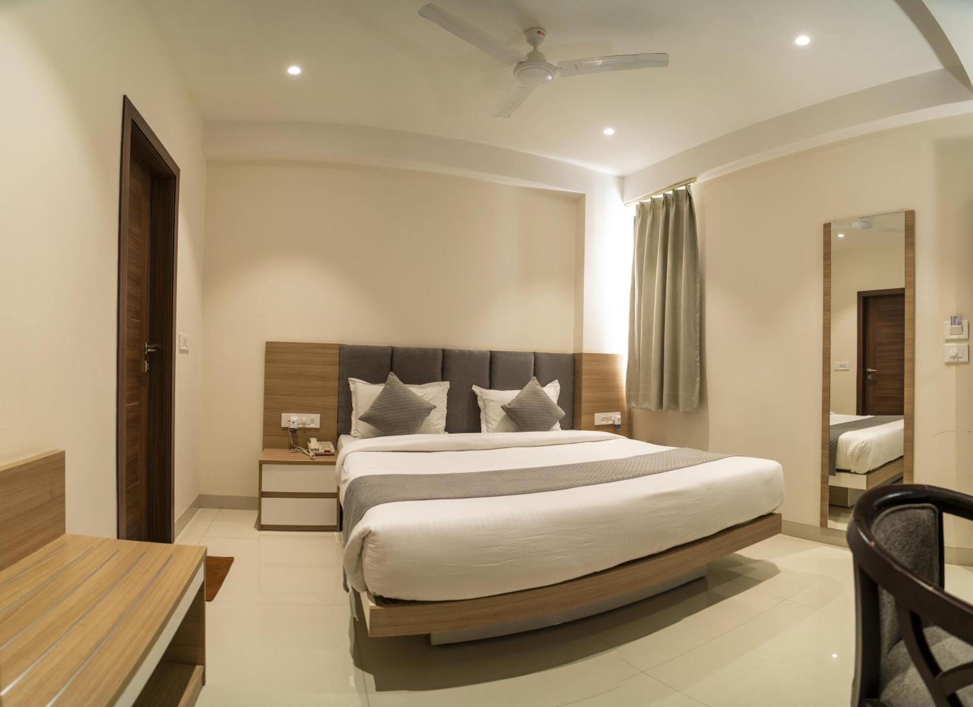 The Mangal View Residency - A Luxury Boutique Business Hotel Udaipur Exterior foto